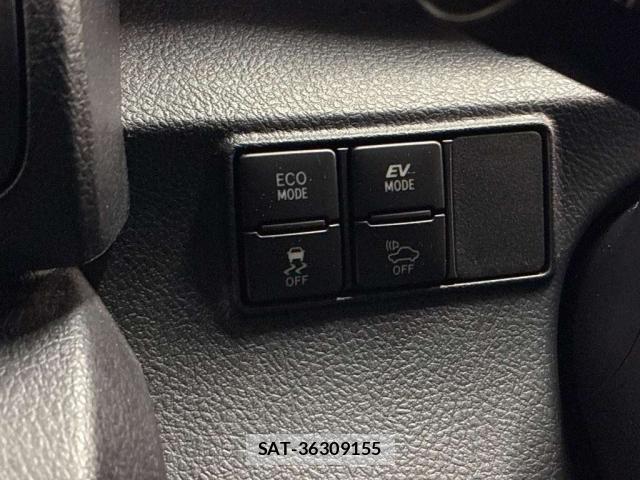 Toyota SIENTA 2017-10 8817337-7