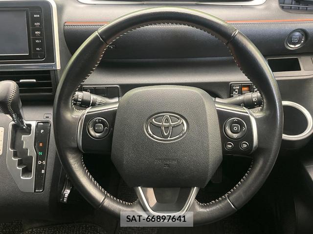Toyota SIENTA 2016-07 8817525-7