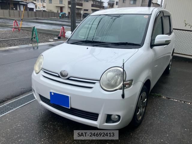 Toyota SIENTA 2007-09 8817624-0