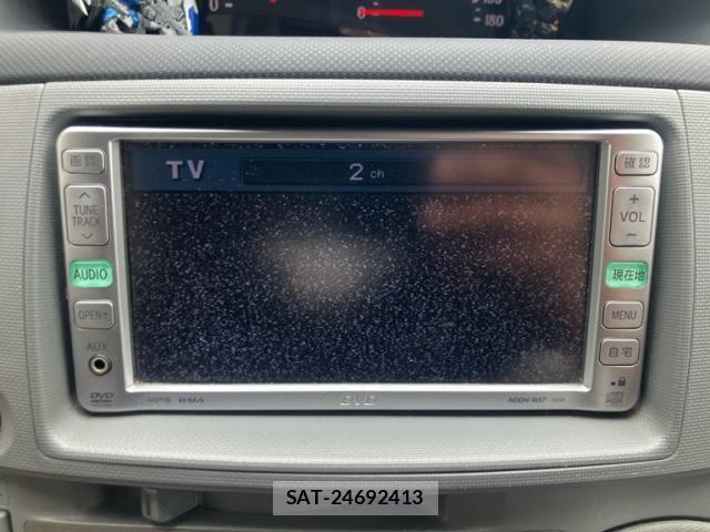 Toyota SIENTA 2007-09 8817624-18