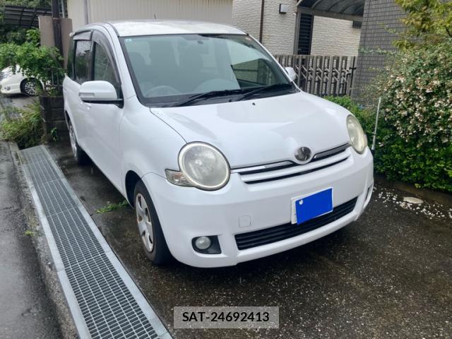 Toyota SIENTA 2007-09 8817624-2