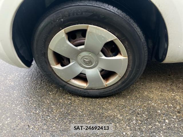 Toyota SIENTA 2007-09 8817624-5
