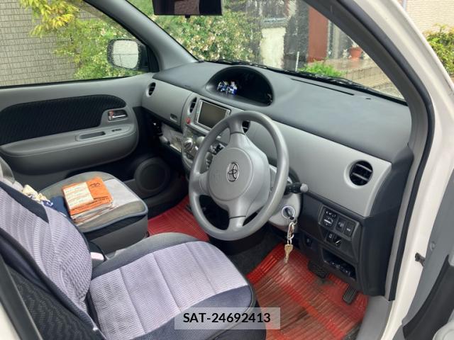 Toyota SIENTA 2007-09 8817624-7