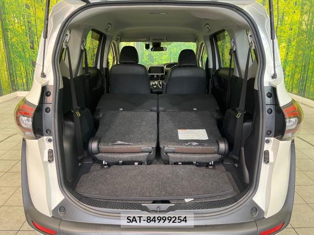Toyota SIENTA 2019-11 8817654-10