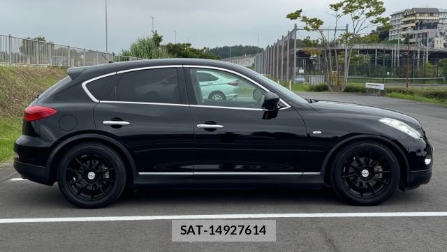 Nissan SKYLINE CROSSOVER 2010-10 8815467-3