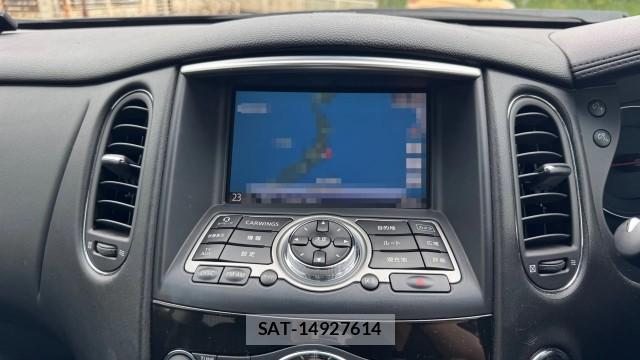 Nissan SKYLINE CROSSOVER 2010-10 8815467-4