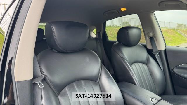 Nissan SKYLINE CROSSOVER 2010-10 8815467-5