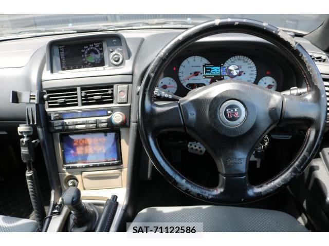 Nissan SKYLINE 1999-03 8812489-2