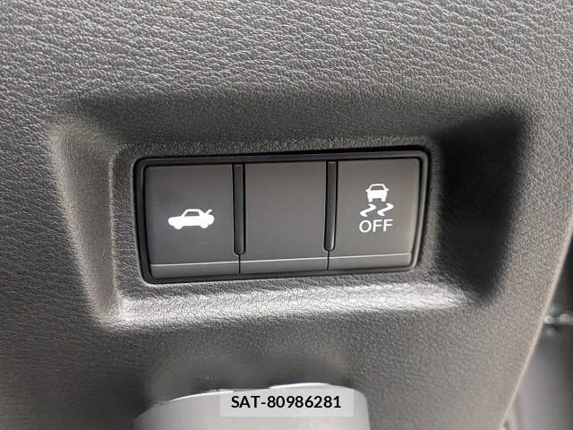 Nissan SKYLINE 2026-07 8813063-18