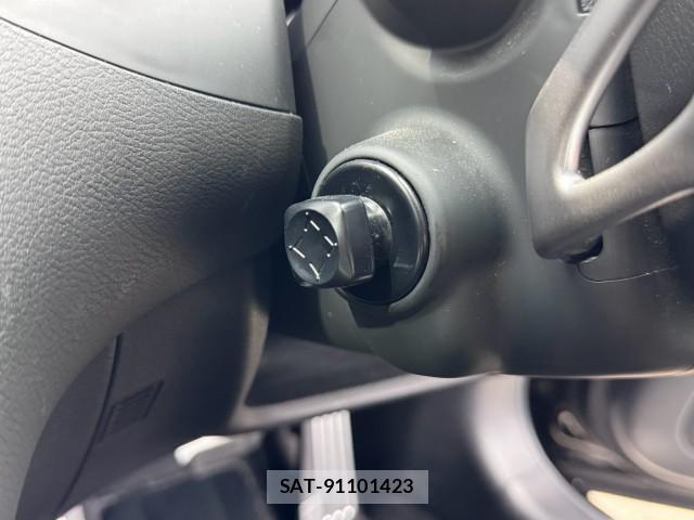 Nissan SKYLINE 2017-03 8813068-12