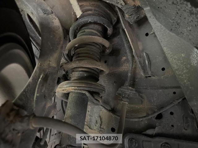 Nissan SKYLINE 2016-02 8814671-18