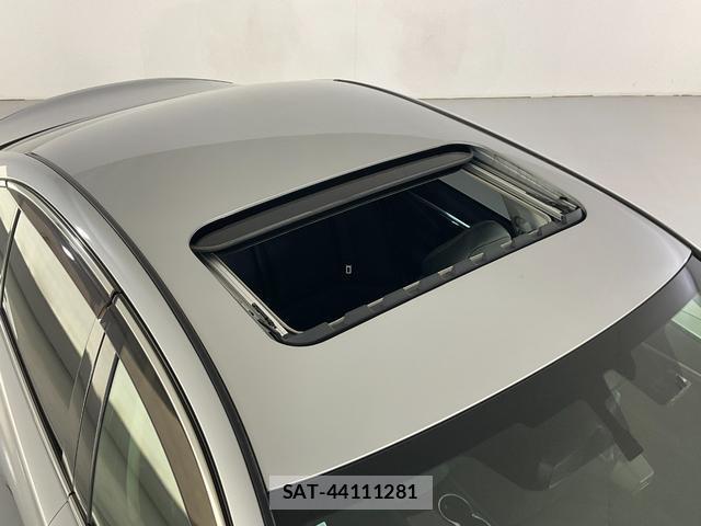 Nissan SKYLINE 2016-09 8817392-12