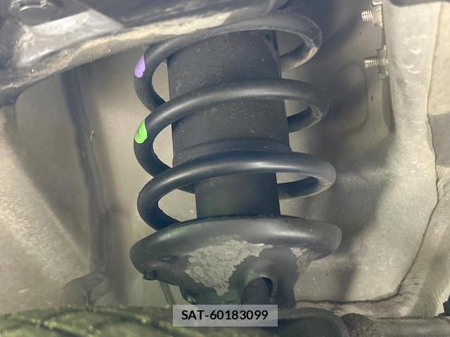 Suzuki SPACIA 2017-04 8814125-19