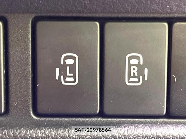 Suzuki SPACIA 2020-03 8812304-3
