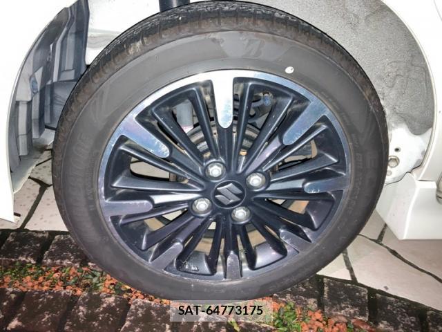 Suzuki SPACIA 2018-07 8812326-3