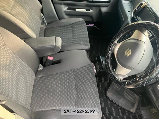 Suzuki SPACIA 2013-09 8813334-4