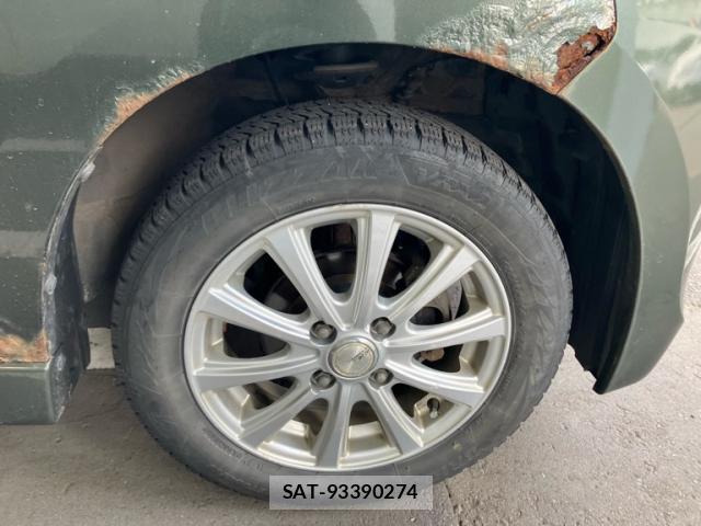 Suzuki SPACIA 2013-09 8813417-8