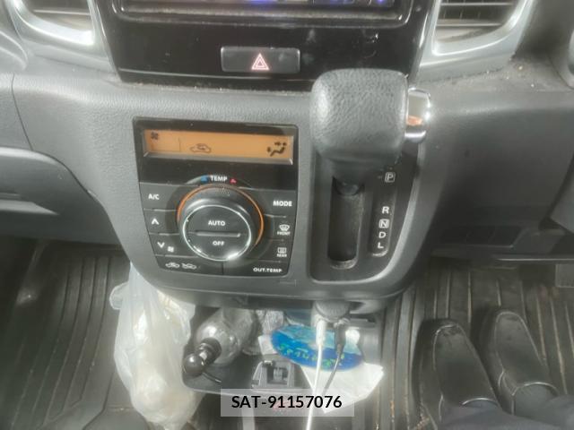 Suzuki SPACIA 2013-07 8813625-15