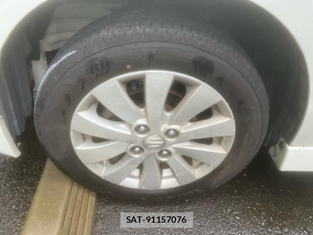 Suzuki SPACIA 2013-07 8813625-5