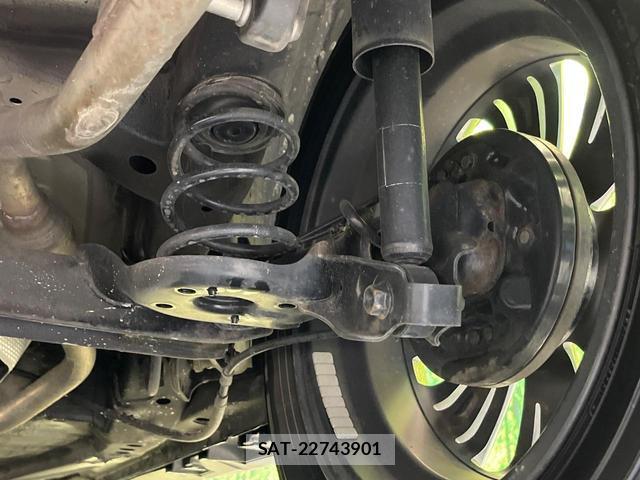 Suzuki SPACIA 2018-01 8814475-19