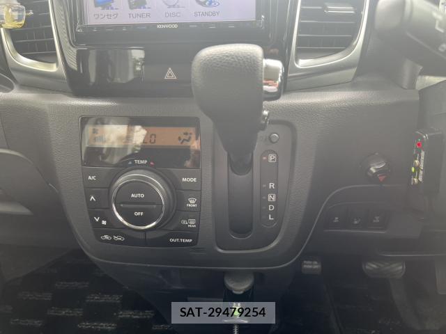Suzuki SPACIA 2014-12 8814623-8