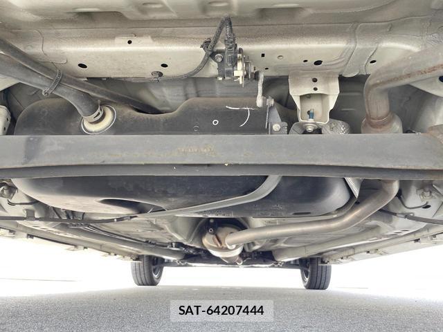 Suzuki SPACIA 2018-03 8814788-18