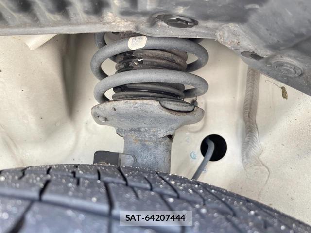 Suzuki SPACIA 2018-03 8814788-19