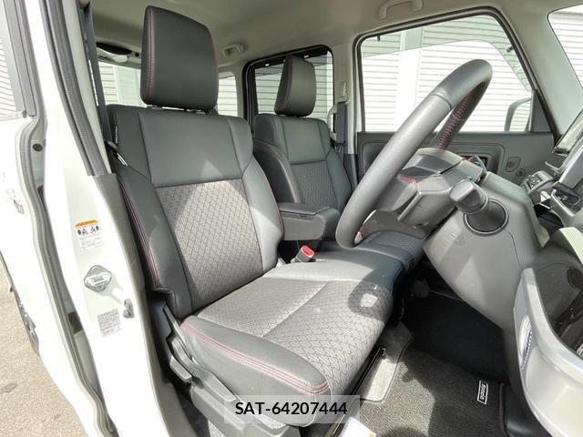 Suzuki SPACIA 2018-03 8814788-7