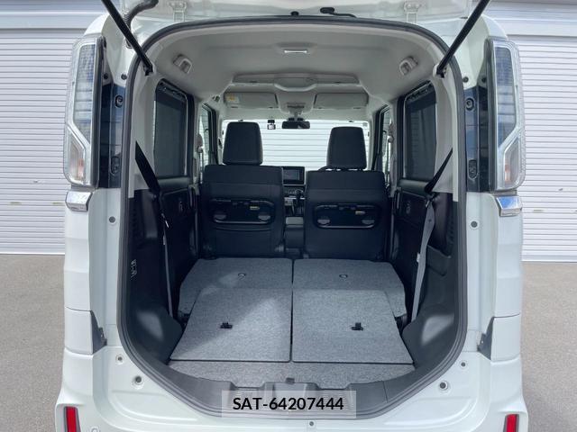 Suzuki SPACIA 2018-03 8814788-9