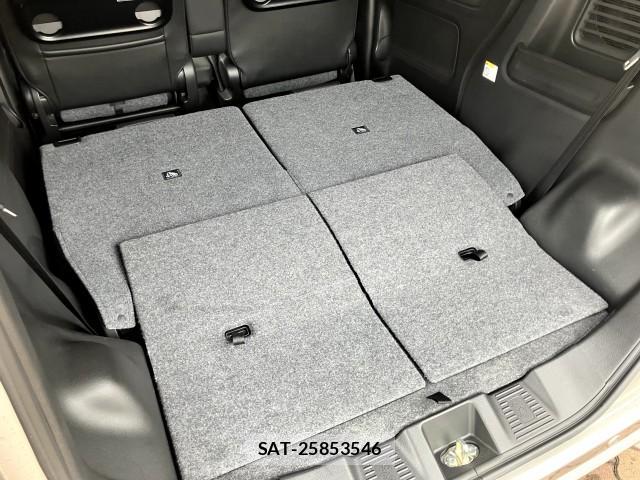 Suzuki SPACIA 2022-02 8815818-19