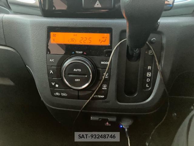 Suzuki SPACIA 2013-06 8816084-17
