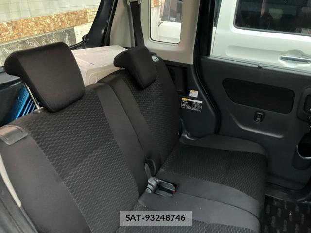 Suzuki SPACIA 2013-06 8816084-7