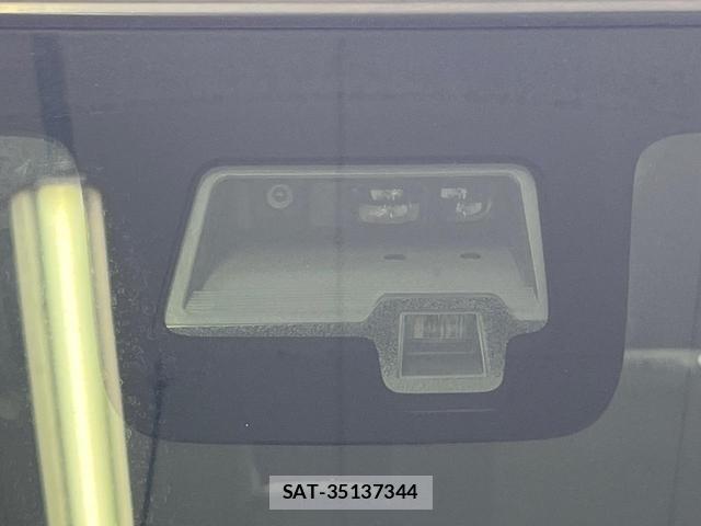 Suzuki SPACIA 2018-08 8816474-6