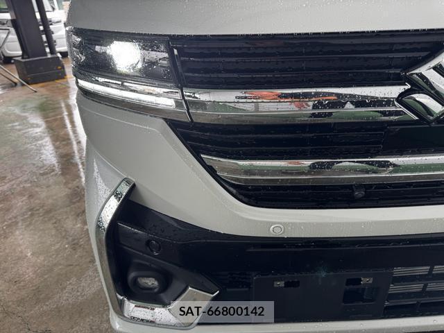 Suzuki SPACIA 2026-08 8817412-13