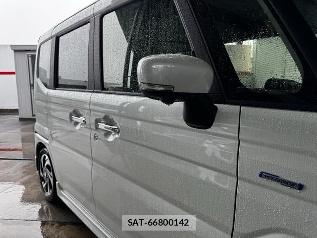 Suzuki SPACIA 2026-08 8817412-15
