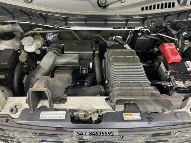 Suzuki SPACIA 2018-03 8817592-17