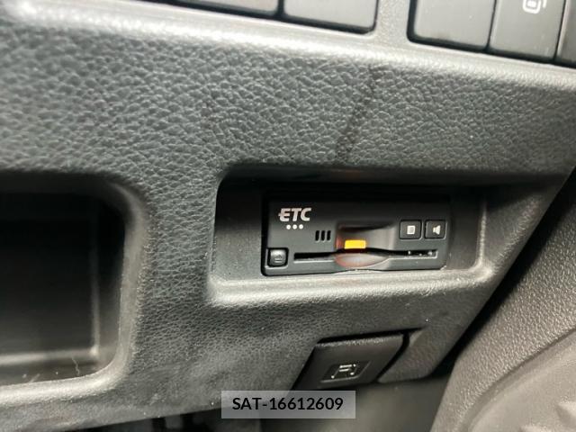 Suzuki SPACIA 2021-08 8812983-10