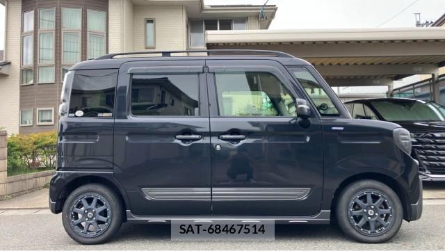 Suzuki SPACIA 2018-12 8815511-3