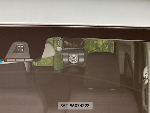 Suzuki SPACIA 2022-05 8814775-4