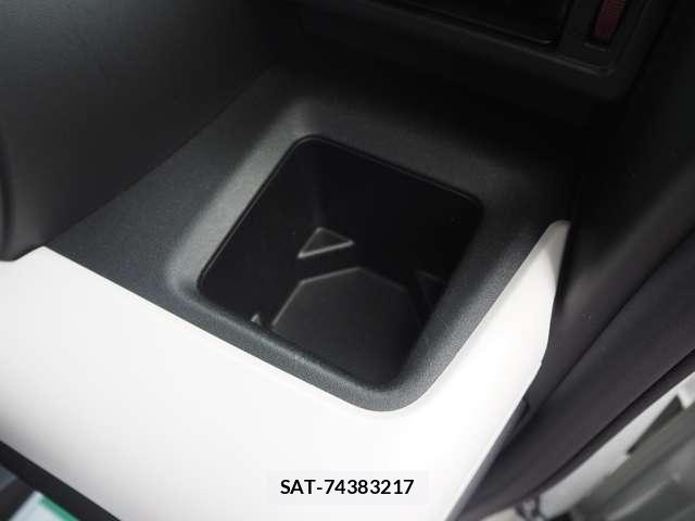 Suzuki SPACIA 2021-12 8816971-15