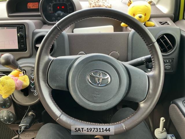 Toyota SPADE 2014-10 8813462-11