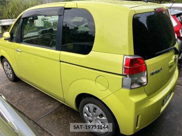 Toyota SPADE 2014-10 8813462-2