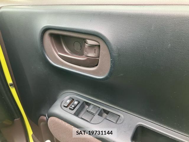 Toyota SPADE 2014-10 8813462-6