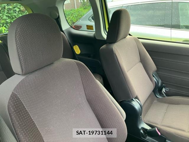 Toyota SPADE 2014-10 8813462-9