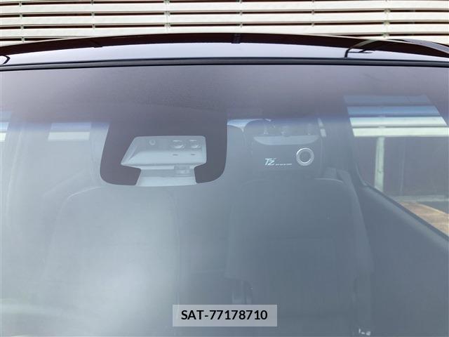 Toyota SPADE 2017-09 8814600-3