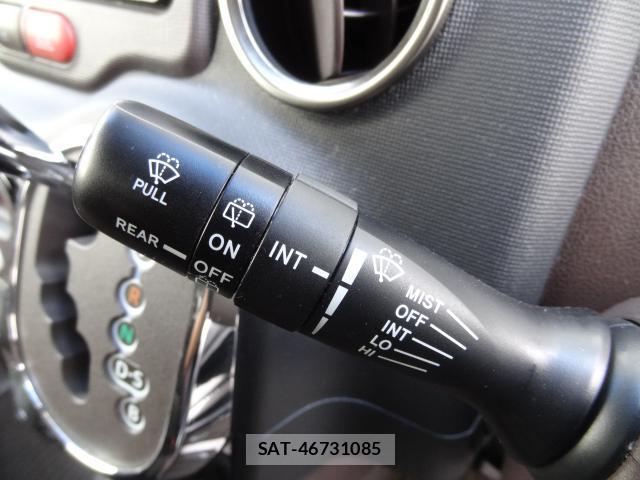 Toyota SPADE 2013-10 8814872-16