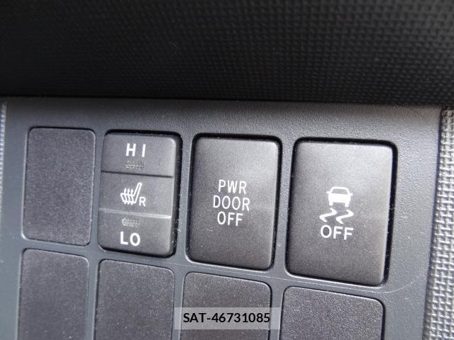 Toyota SPADE 2013-10 8814872-8