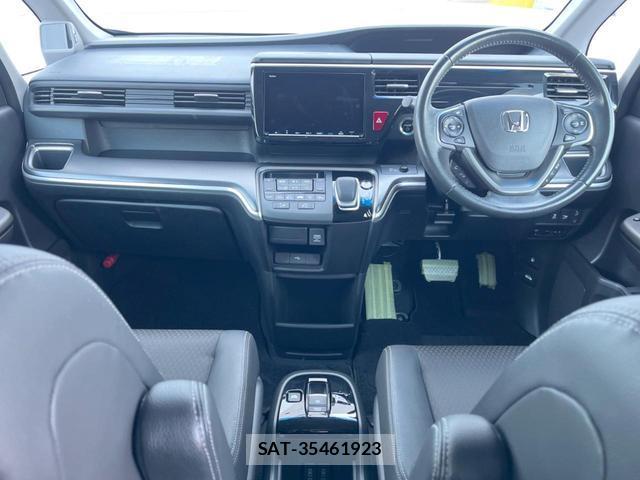 Honda e 2018-06 8812236-1