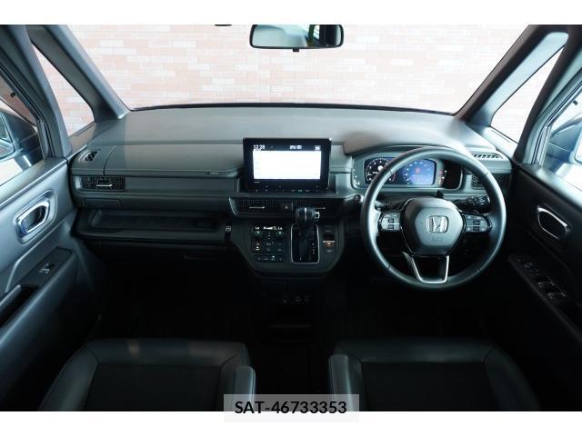 Honda e 2023-11 8812442-2