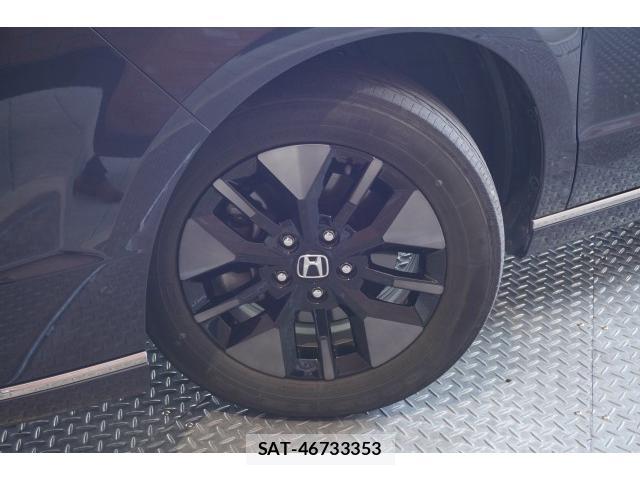Honda e 2023-11 8812442-8